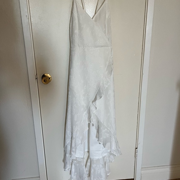 NWOT Lulus white high-low dress - Picture 3 of 4